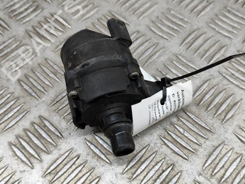 Used Auxiliary water pump BMW 5 Touring (G31) 530 d xDrive (265 hp) 16482049