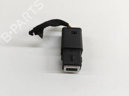 Used Electronic module PEUGEOT 5008 III (KA_, KB_, KC_) e-210 (213 hp) 28045834