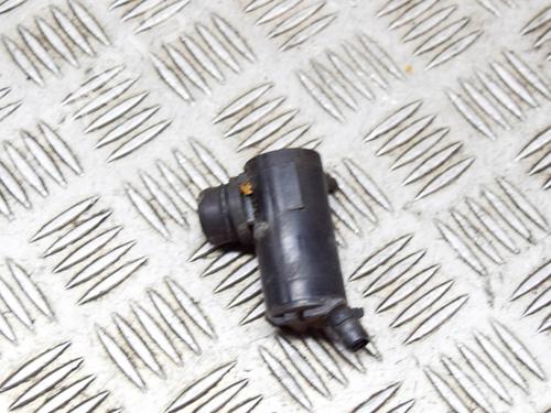 Washer pump TOYOTA RAV 4 II (_A2_) 2.0 4WD (ACA21, ACA20) | BP14636485E24