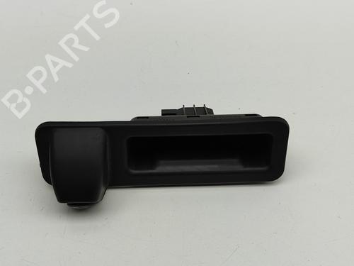 Used Tailgate handle BMW X5 (G05, F95) xDrive 45 e Plug-in-Hybrid (394 hp) 27334614