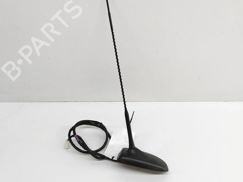 Used Antenna/Base Antenna/Base TOYOTA AURIS (_E18_) 1.8 Hybrid (ZWE186_, ZWE186R) (136 hp) 36044476 36044476