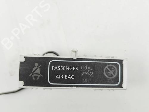 Used Electronic module RENAULT MASTER III Van (FV) 2.3 dCi 145 FWD (FV0E, FV0F, FV0H, FV02, FV0M, FV0S,... (146 hp) 31297267