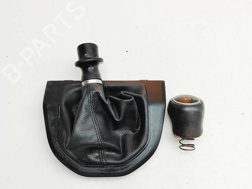 Pommeau de levier de vitesses VW TRANSPORTER T6 Van (SGA, SGH, SHA, SHH) 2.0 TDI (150 hp) 32025764