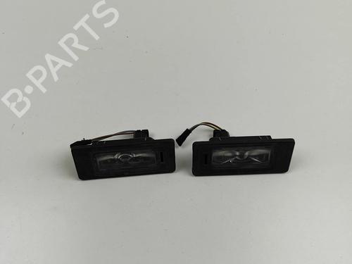 licence-plate-light-skoda-karoq-nu7-nd7-2017-27790410 main image