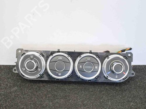 Used Climate control BMW Z4 Roadster (E89) sDrive 18 i (156 hp) 6750455