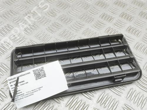 grille-tesla-model-3-5yj3-2017-33697747 main image