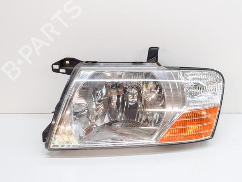 Used Left headlight MITSUBISHI PAJERO III (V7_W, V6_W) 3.2 Di-D (V68W, V78W) (165 hp) 10368619