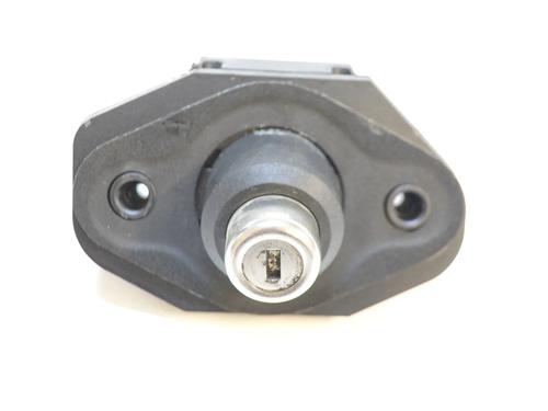 Used Tailgate lock Tailgate lock BMW 7 (F01, F02, F03, F04) 730 d (245 hp) 9871135 9871135