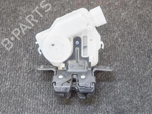 Used Tailgate lock TOYOTA AURIS Estate (_E18_) 1.4 D-4D (NDE180_) (90 hp) 6753831