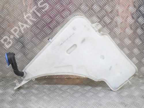Used Windscreen washer tank BMW 3 (F30, F80) 320 d (190 hp) 7698828