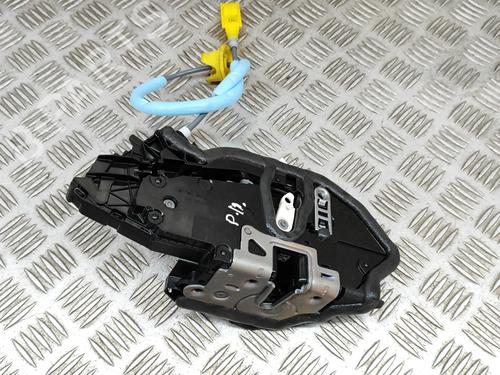 front-right-lock-bmw-i4-g26-2021-27770004 main image