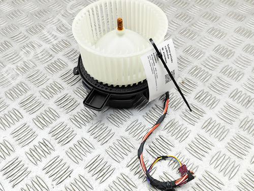 Used Heater blower motor Heater blower motor BMW X5 (G05, F95) xDrive 30 d Mild-Hybrid (286 hp) 33389043 33389043