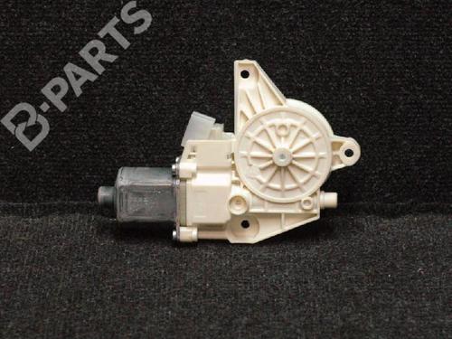Rudehejsemotor forskærm højre MERCEDES-BENZ C-CLASS (W205) C 220 BlueTEC / d (205.002, 205.004) | BP6718424E20 