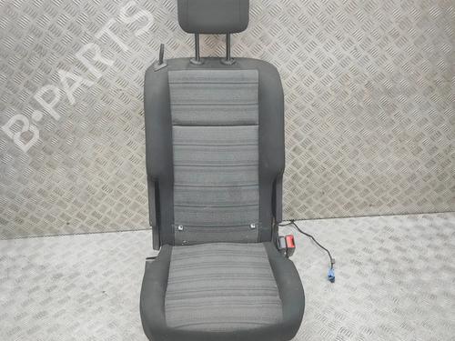 rear-seat-opel-combo-e-tour-life-k9-2018-38050386 main image