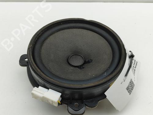 Used Speaker CHEVROLET CAPTIVA (C100, C140) 2.0 D 4WD (150 hp) 28101893