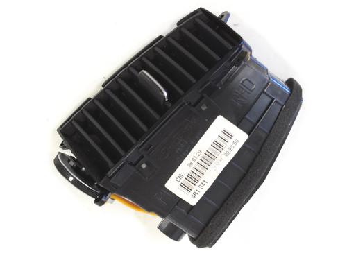 Used Air vent HYUNDAI SANTA FÉ II (CM) 2.2 CRDi 4x4 (155 hp) 30211882