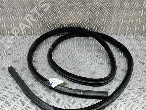 Used Rubber door seal Rubber door seal LAND ROVER RANGE ROVER IV (L405) 4.4 SDV8 4x4 (340 hp) 24581304 24581304