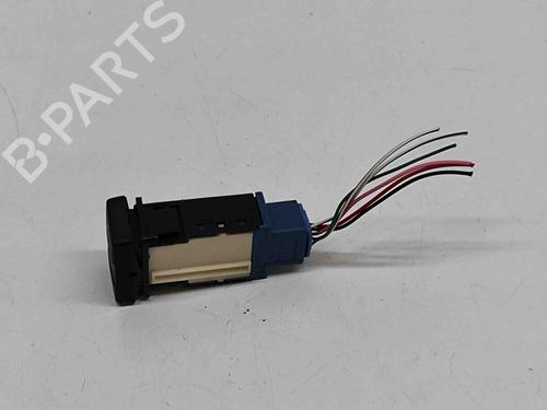 Switch TOYOTA AURIS (_E18_) 1.3 Dual-VVTi (NRE180_, NRE180R) | BP29458780I30 