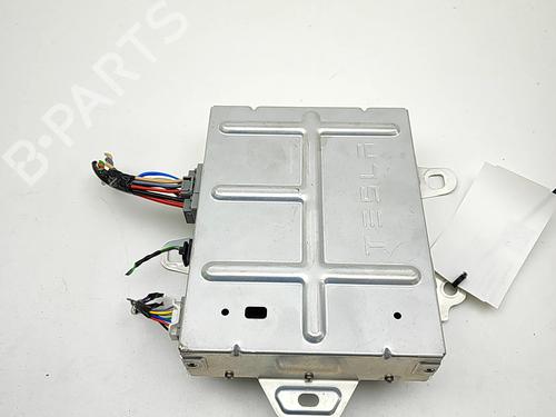 Electronic module TESLA MODEL Y (5YJY) Long Range All-wheel Drive | BP38565343M83 - Image 3