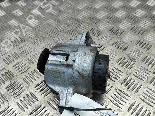 Used Engine mount JAGUAR XE (X760) 2.0 D AWD (180 hp) 31360276