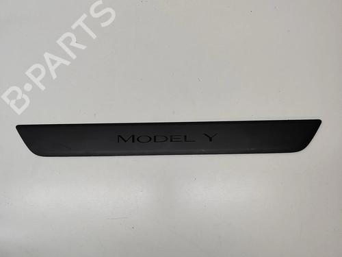 Used Step TESLA MODEL Y (5YJY) EV Performance All-wheel Drive (534 hp) 32754473