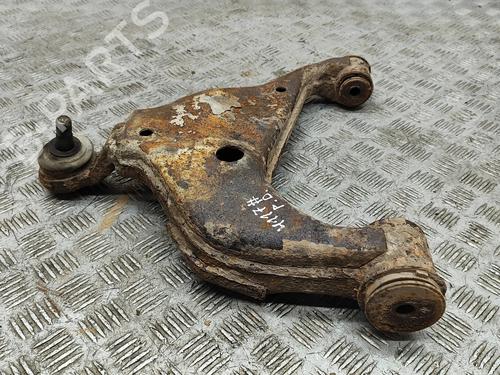 Used Right front suspension arm Right front suspension arm 16076225 16076225
