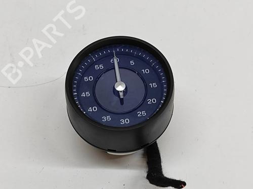 Used Display monitor PORSCHE TAYCAN Cross Turismo (Y1B) 4 (Y1BBD1) (476 hp) 28497904