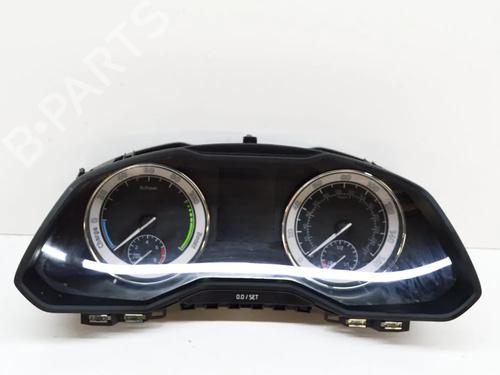 Used Instrument cluster Instrument cluster SKODA SUPERB III Estate (3V5) 1.4 TSI iV (156 hp) 27753097 27753097