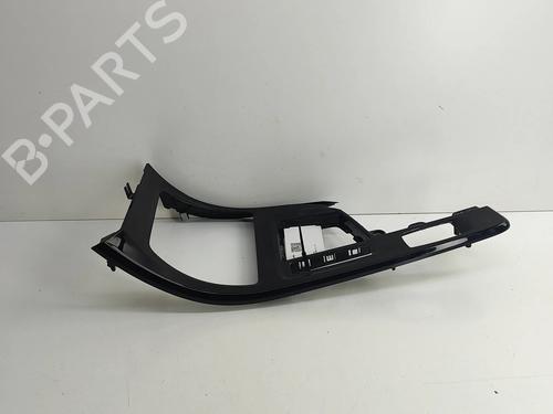 Used Middle console Middle console BMW X2 (F39) sDrive 20 i (192 hp) 28558706 28558706