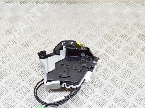 Used Front left lock TOYOTA YARIS (_P13_) 1.5 Hybrid (NHP130_) (101 hp) 8144986
