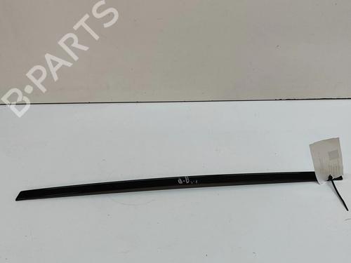 Used Door moulding trim JAGUAR F-PACE (X761) 2.0 P400e Plug-in Hybrid (404 hp) 28275545