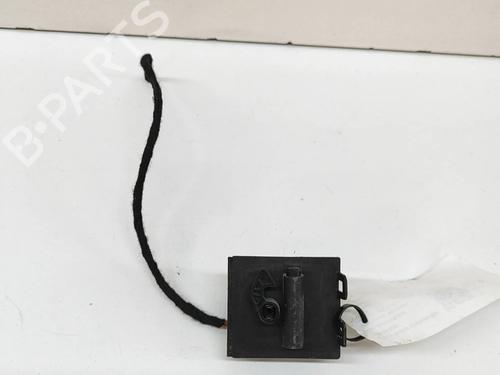 fuel-cap-mercedes-benz-e-class-convertible-a238-2017-28388041 main image