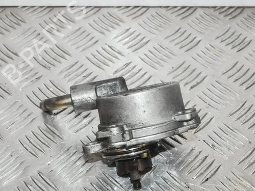 Used Vacuum pump MERCEDES-BENZ CLK (C209) CLK 270 CDI (209.316) (170 hp) 6725746