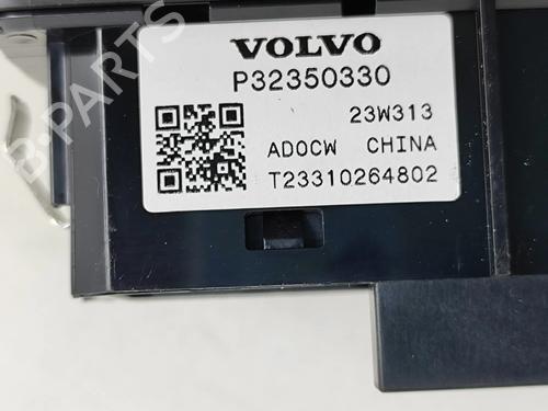 Switch VOLVO XC40 (536) B4 Mild-Hybrid | BP27770593I30 
