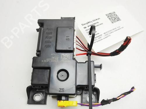 Used Fuse box Fuse box 38731636 38731636
