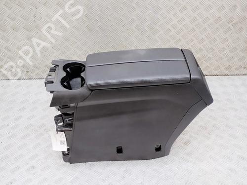 Used Middle console Middle console DS DS 7 Crossback (J4_, JR_, JC_) 1.6 PureTech 225 (J45GCR, J45GGR) (224 hp) 39958887 39958887