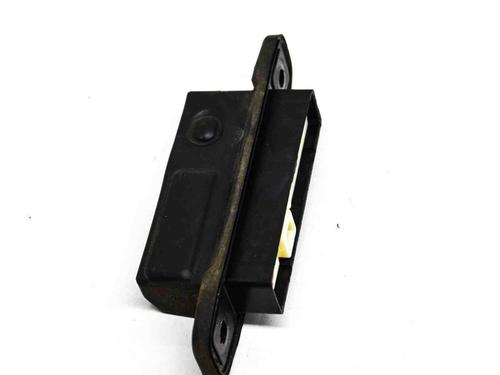 Tailgate handle TOYOTA YARIS (_P13_) 1.5 Hybrid (NHP130_) | BP8353589C132 