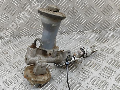 Used Clutch slave cylinder TOYOTA LAND CRUISER 90 (_J9_) 3.0 TD (KZJ90_, KZJ95_, KZJ90R, KZJ95R, KZJ90W, KZJ95W) (125 hp) 25922247
