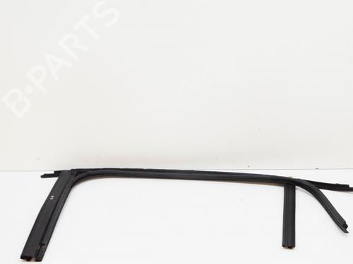 Used Rubber door seal TESLA MODEL X (5YJX) P100D AWD (772 hp) 15375693