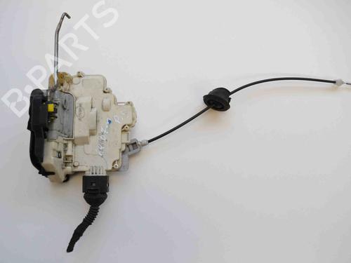 Høyre foran lås AUDI A4 B7 (8EC) 2.0 TFSI (200 hp) 30236720