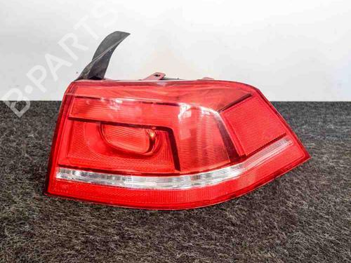 Used Right taillight VW PASSAT B7 (362) 1.6 TDI (105 hp) 7737227