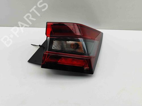 Used Right taillight NISSAN JUKE (F16_) DIG-T 117 (117 hp) 28433469