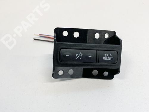 Used Switch NISSAN QASHQAI II (J11, J11_) 1.2 DIG-T (115 hp) 6760647