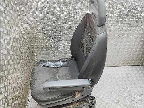 Right front seat PEUGEOT BOXER Van 2.0 BlueHDi 130 | BP36067704C16 - Image 2