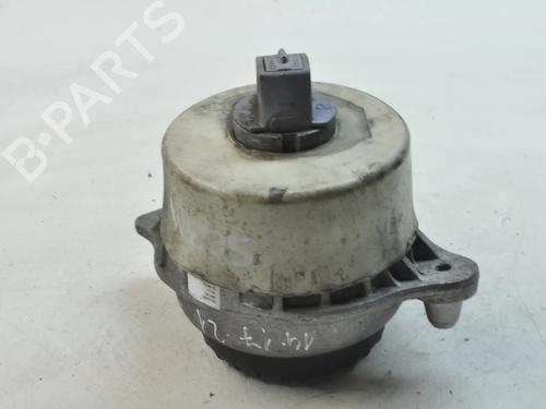 Used Engine mount LAND ROVER RANGE ROVER IV (L405) 4.4 SDV8 4x4 (340 hp) 30215315