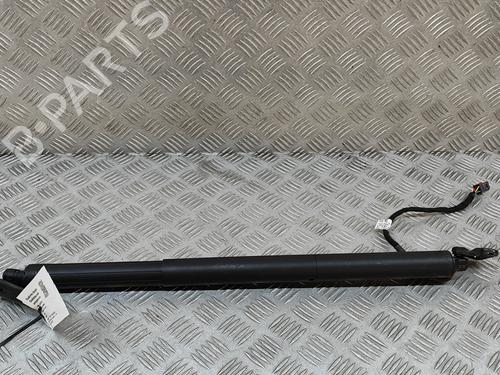 Used Tailgate lift support PORSCHE MACAN (95B) 3.0 S Diesel (258 hp) 26500702