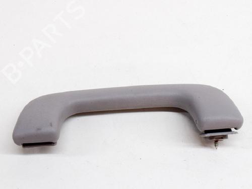 Used Interior roof handle Interior roof handle 14617707 14617707
