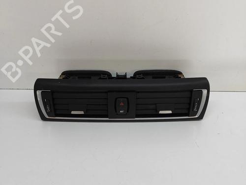 Used Air vent BMW 1 (F21) 118 d (150 hp) 24819883