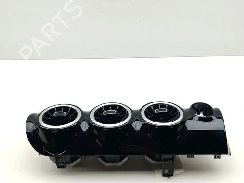 Used Air vent Air vent MERCEDES-BENZ CLA (C118) CLA 180 (118.384) (136 hp) 40151884 40151884