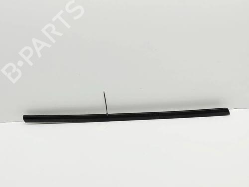 Dørlist Dørlist TESLA MODEL 3 (5YJ3) EV (283 hp) 36327091 36327091